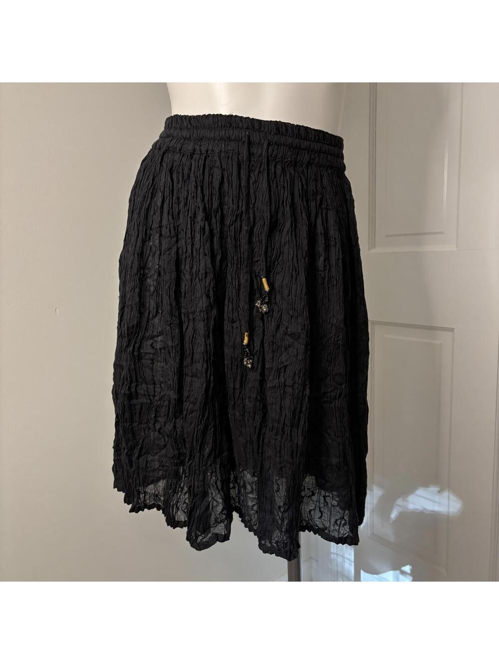 Lemieux Vtg Black Crinkle Midi Skirt